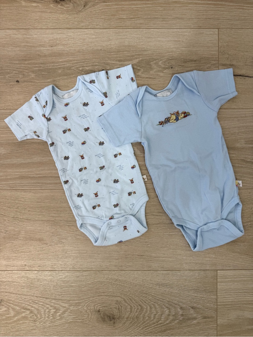 Walt Disney Collections Vintage Silver Tag Winnie-The-Pooh Bodysuit Bundle